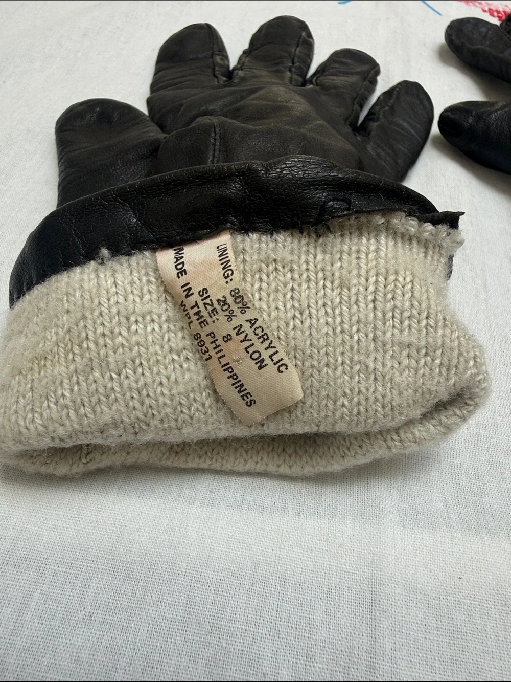 Leather gloves